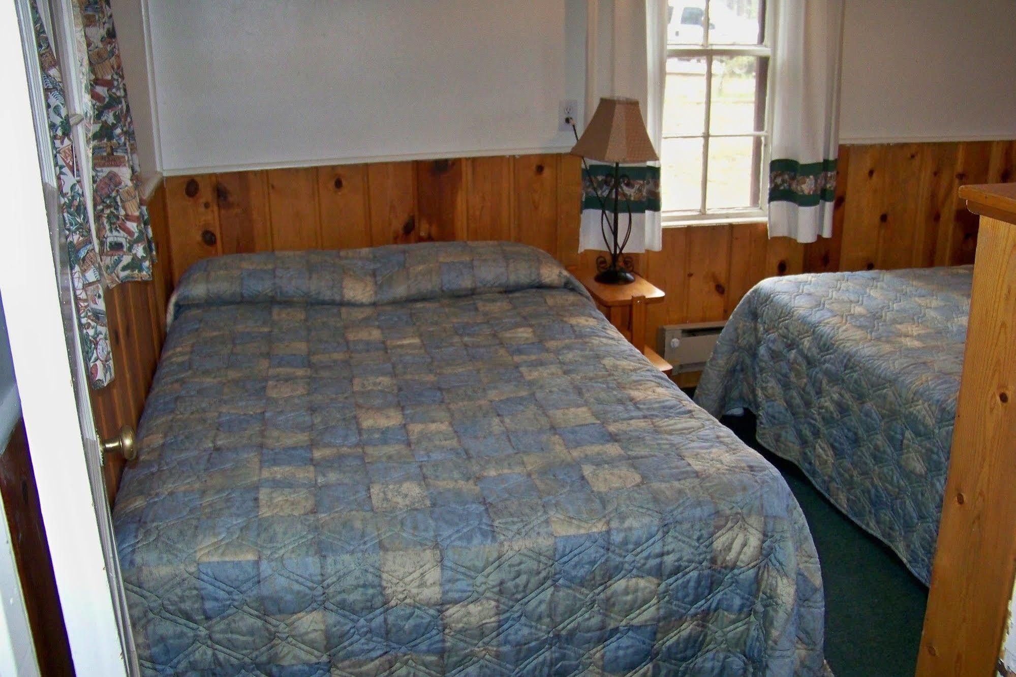 Lake Of The Woods Resort Lakeside Exterior photo